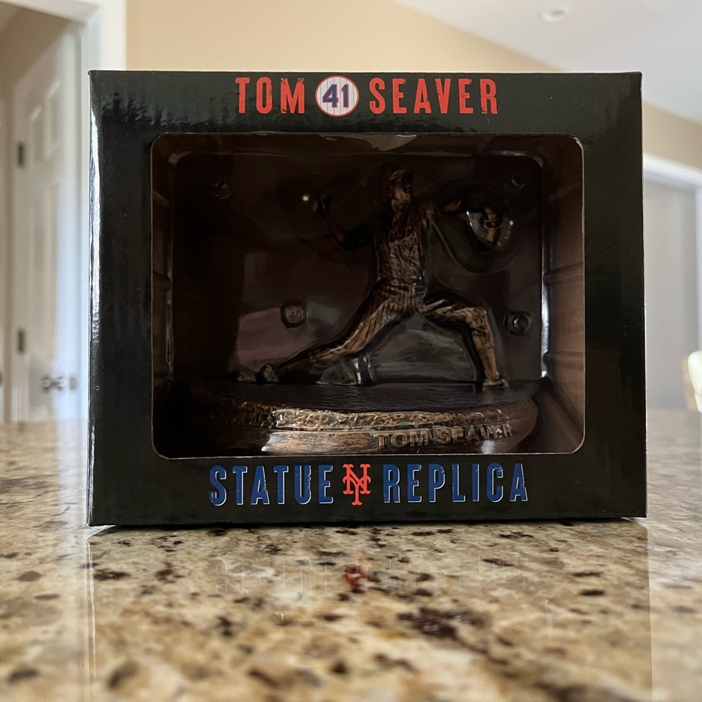 NY Mets Tom Seaver Statue Replica